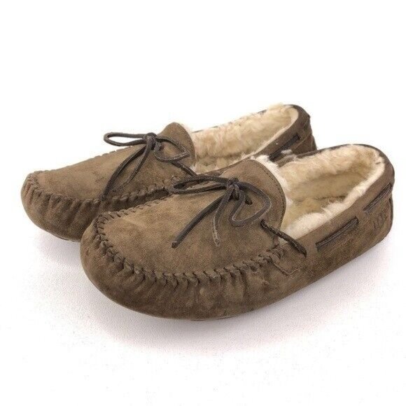 UGG Dakota Indoor Outdoor Moccasin Slippers 8 - Picture 3 of 12